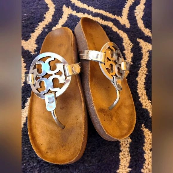 Tori Burch Miller Cloud - Picture 2 of 6